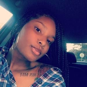 Meet your Posher, Jakeela